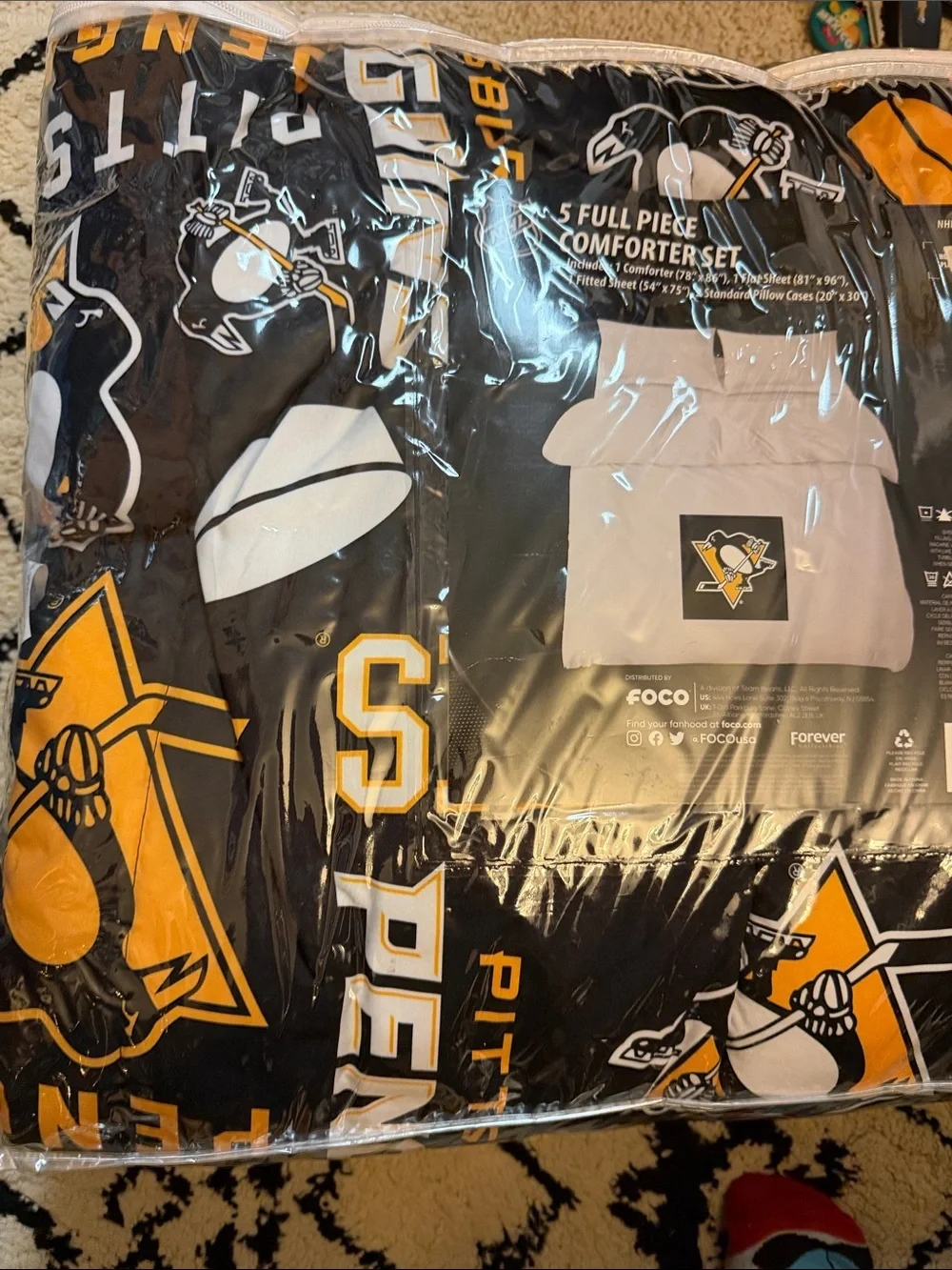 Pittsburgh Penguins Black and Gold Bedding Comforter Set new Full